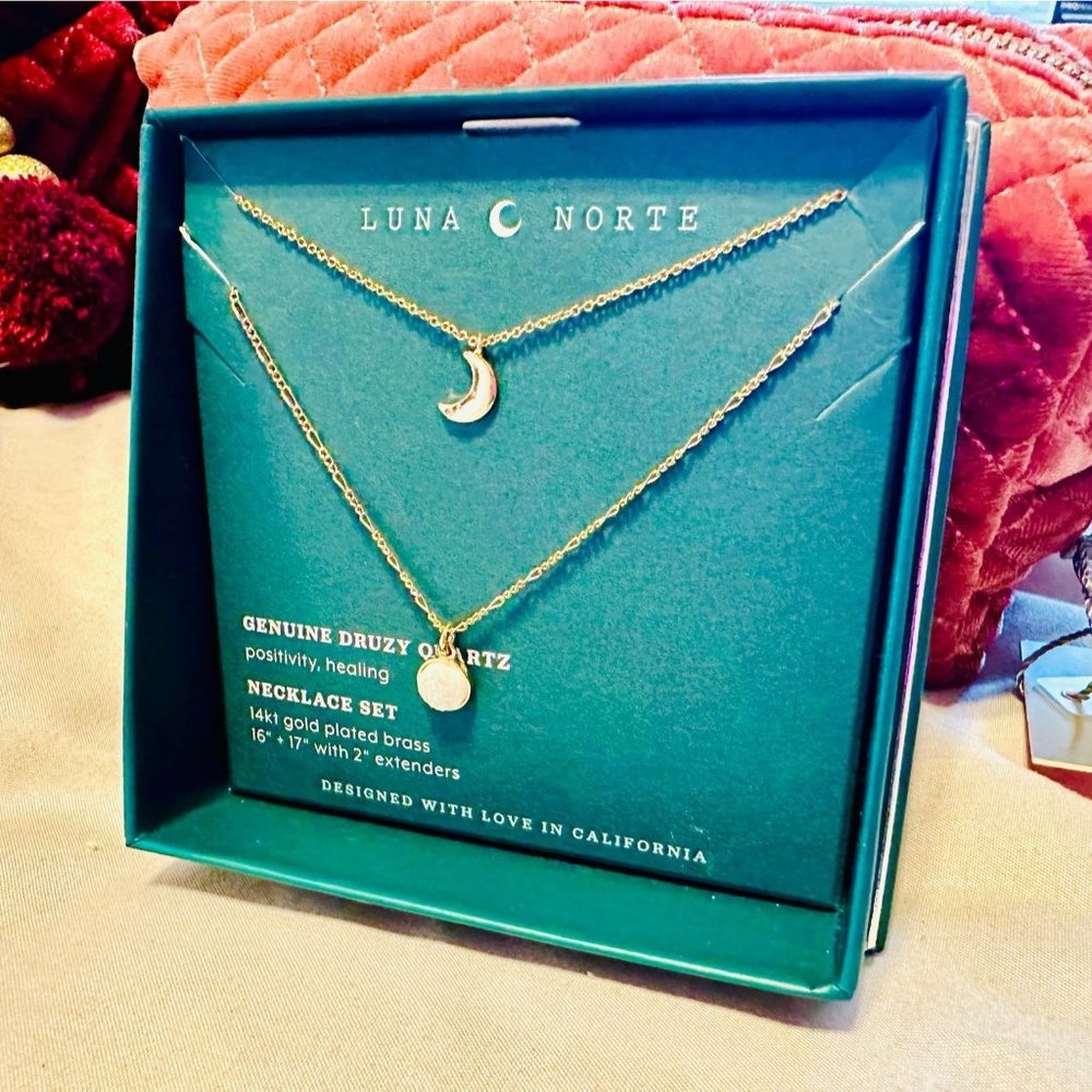Luna Norte Moonstone Necklace